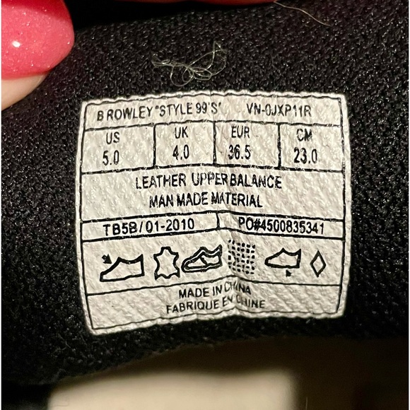 Rowley Style 99 Van Shoes. Size 5. These are in excellent condition. - Picture 2 of 6